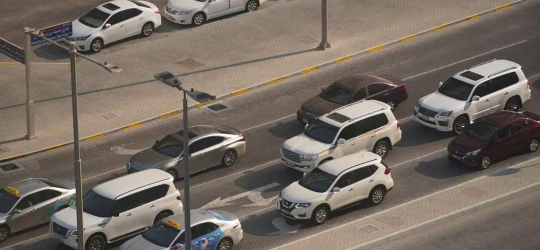How to Handle Traffic Fines When Driving Rent a Car in Karachi – 2025 Guide